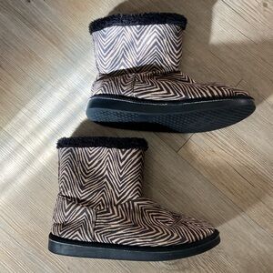 Vera Bradley zebra print slippers! So comfy!
